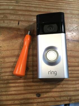 Ring 840080504452 Video Doorbell 2 Battery/hardwired Silver Excellent Condition