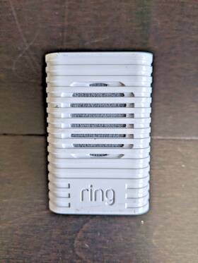 88ch00fc000 Ring Indoor Chime White Plug In Alerts Wi-fi Extender