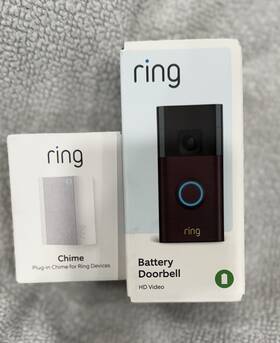 Gp325r0443440130 Ring Doorbell In Venetian Bronze And Plug-in Chime White