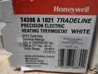 120-208-240 Thermostat Spst 22a Honeywell T4398a1021 White Switch