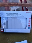 New Honeywell Decor Wireless Door Chime And Push Button 6 Sounds RCWL251A1005/N. Fixed Price $17.99.