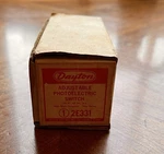 Vintage Dayton 2E331 Adjustable Photoelectric Switch 1800W W/ Box Manual Nos. Fixed Price $40.00.