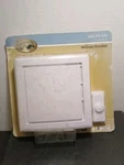 Hampton Bay HB-7733-0 Wireless Battery Operated Door Bell Kit W/1-PUSH Button. Fixed Price $9.73.