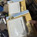 Hampton Bay Wireless Plug-in Door Bell Kit With 1-PUSH Button White Fast Ship. Fixed Price $24.99.
