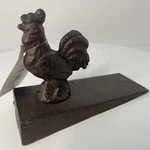Vtg Cast Iron Rooster Door Stop By Giftcraft Chicken Wedge 5.5 In Nos W/tags 2D2. Fixed Price $15.99.