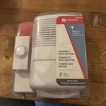 Utilitech Wireless Doorbell With Button Model 7340 04 White Brand New. Fixed Price $13.89.